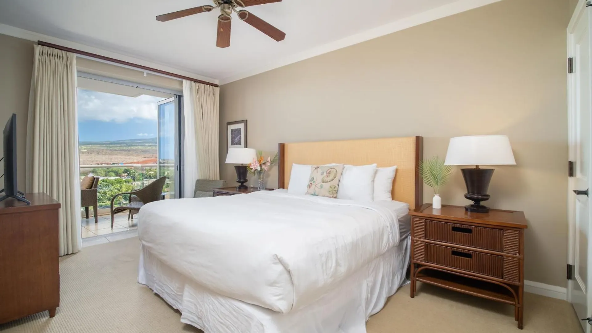 Ninth-Floor Mountain View Suite And Expansive Lanai At Honua Kai Лахайна США